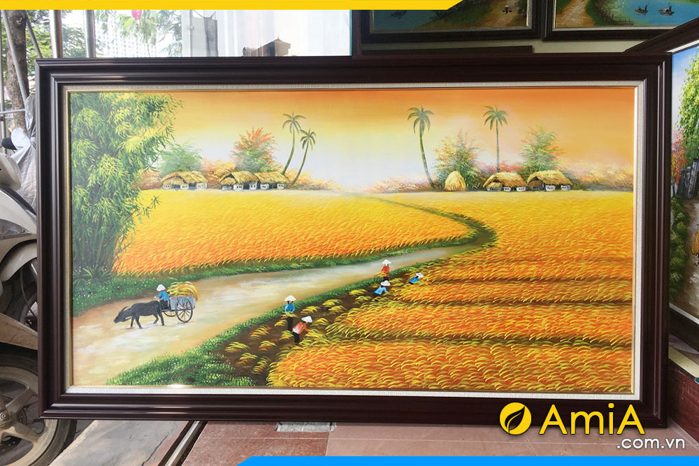 Mẫu tranh sơn dầu vẽ cánh đồng lúa chín vàng